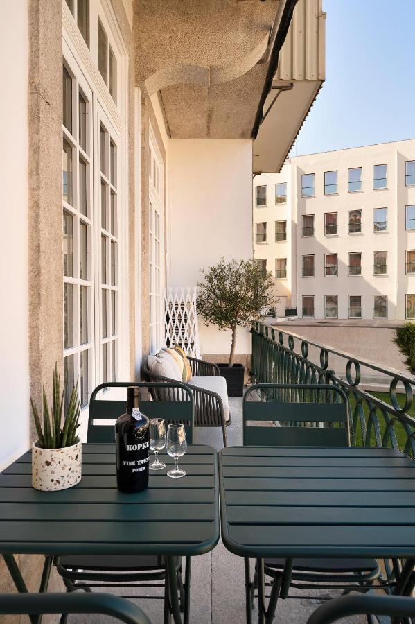 Historic Apartment At Cardosas With Balcony OOporto Extérieur photo