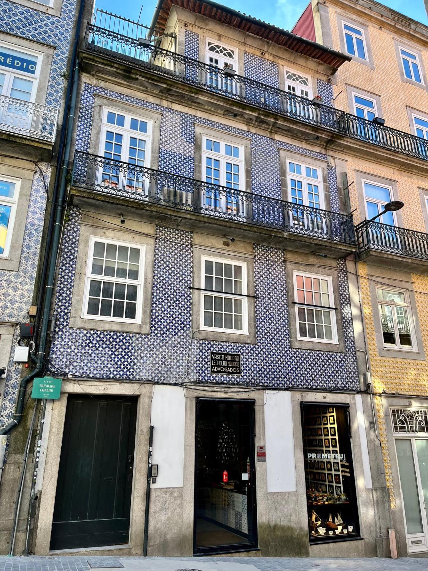Historic Apartment At Cardosas With Balcony OOporto Extérieur photo